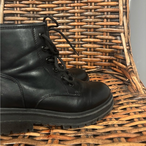 Dream Pairs Black Combat Boots Moto Boots in size 7.5 - Picture 5 of 15
